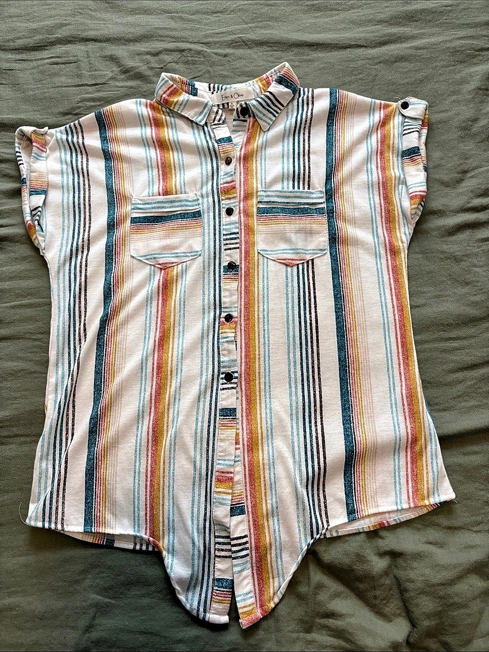 eden & olivia Striped Button Down Top in White Size Small